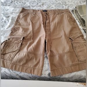 Levi's men's button cargo dk khaki color sz 42